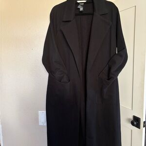 Vuori women’s restore trench coat black medium - new with tags